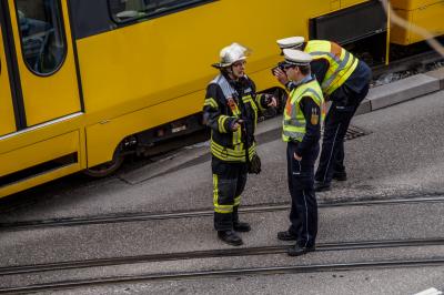 Stuttgart-Nord: Stadtbahnentgleisung fuehrt zu Verkehrschaos